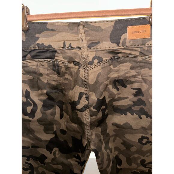 Amaryllis Joggers Size 6 (24x27) Lexi Muted Camo Zipper Pockets Stretchy - Picture 7 of 11